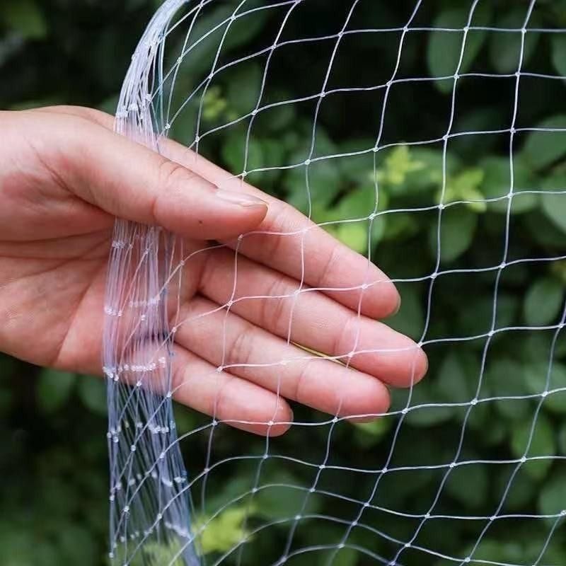Plasă de protecție grădină – transparentă și ușoară